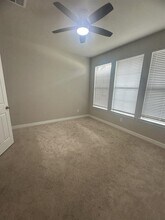 9521 Towne Lake Pkwy in Houston, TX - Building Photo - Building Photo