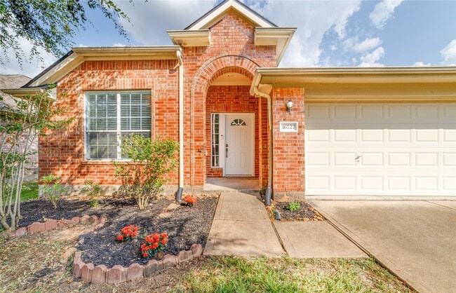 16727 Great Oaks Glen Dr in Houston, TX - Building Photo - Building Photo