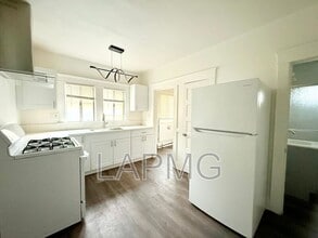 1910.5 Daly St in Los Angeles, CA - Building Photo - Building Photo