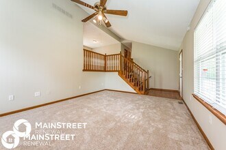 2107 Sunset Cir in Pleasant Hill, MO - Building Photo - Building Photo