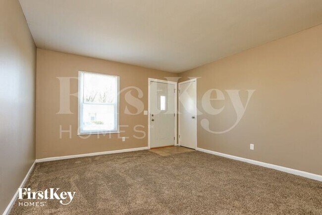 2911 Atlantic Park Ave in Florissant, MO - Building Photo - Building Photo