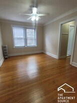 1717 W North Shore Ave in Chicago, IL - Building Photo