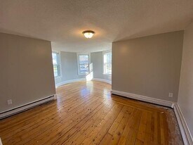 682 Beech St in Manchester, NH - Building Photo