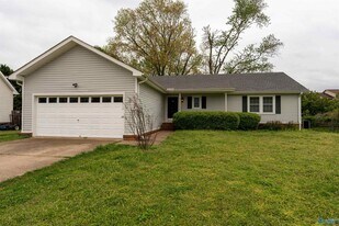 104 Westminster Way in Madison, AL - Building Photo