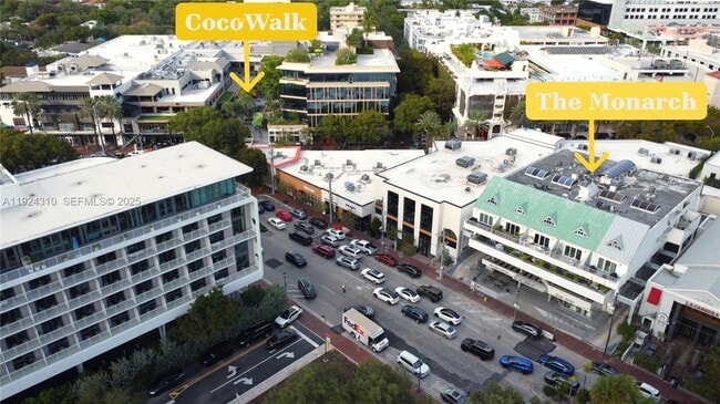 2977 McFarlane Rd in Miami, FL - Building Photo - Building Photo