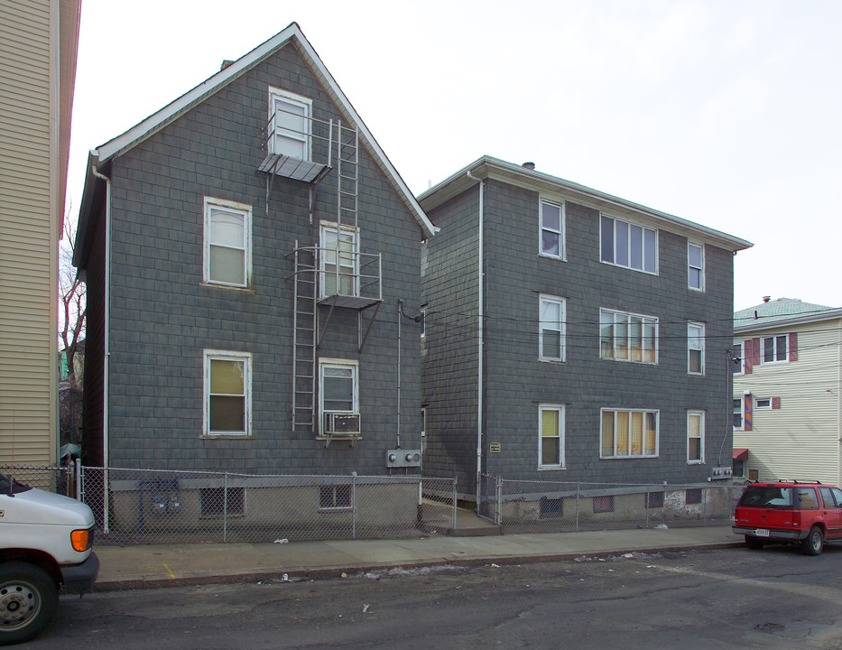 191-193 Hope St in Fall River, MA - Building Photo