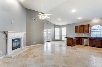 6344 Redeagle Creek Dr in Fort Worth, TX - Building Photo - Building Photo