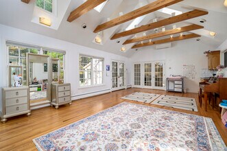 414 Riversville Rd in Greenwich, CT - Building Photo - Building Photo