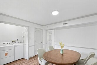 Charleston Hall in Smyrna, TN - Foto de edificio - Building Photo