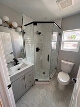 1211 Neola St, Unit Side unit in Los Angeles, CA - Building Photo - Building Photo