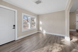 5106 N Queen Ave in Minneapolis, MN - Building Photo - Building Photo