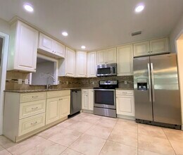 214 Stevenage Dr in Longwood, FL - Building Photo - Building Photo