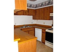 1535 Richmond Dr in Slidell, LA - Foto de edificio - Building Photo