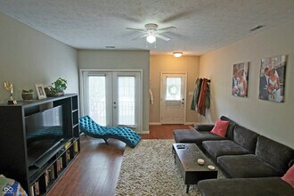 6593 Reserve Dr in Indianapolis, IN - Building Photo - Building Photo