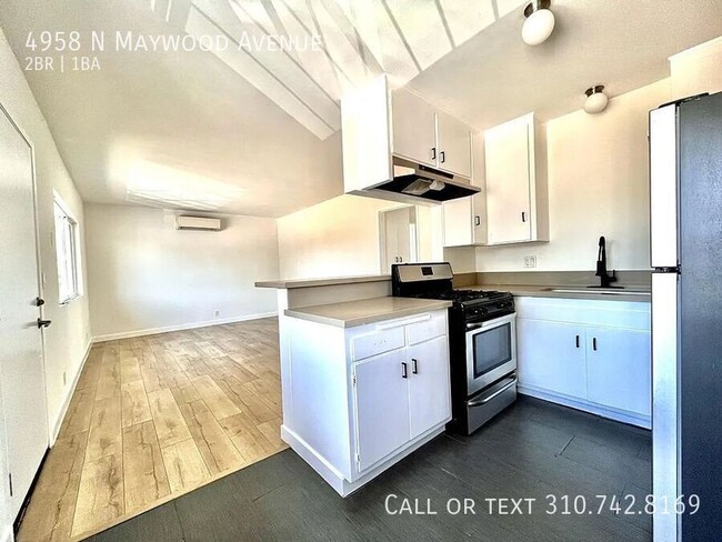 property at 4958 N Maywood Ave