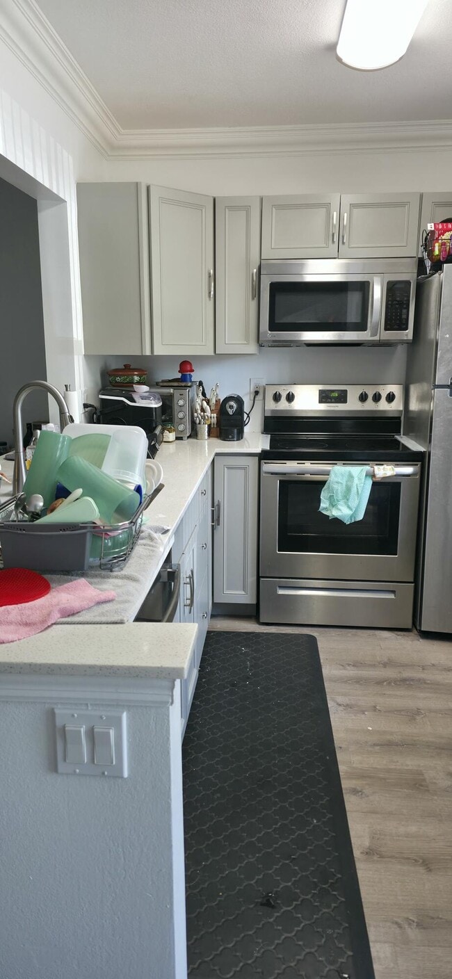 6091 NW 61st Ave in Tamarac, FL - Building Photo - Building Photo