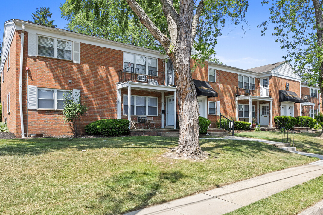 Sunnybrae Apartments in Hamilton, NJ - Building Photo