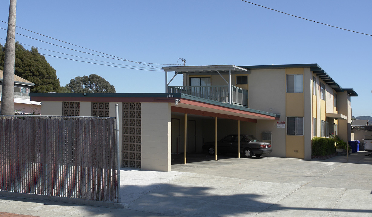 1944 22nd St in San Pablo, CA - Foto de edificio