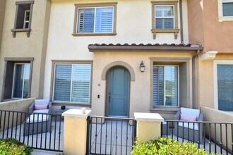 1795 Saltaire Pl in San Diego, CA - Building Photo - Building Photo