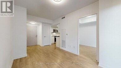 500 Wilson Ave in Toronto, ON - Building Photo - Building Photo