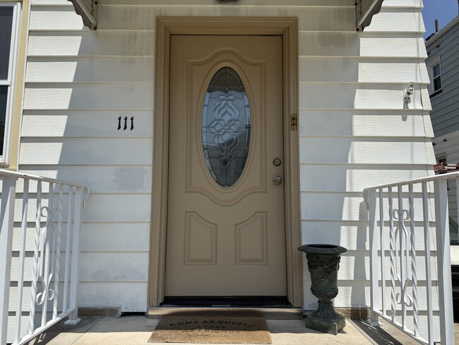 111 Mercer St, Unit 1 in Wallington, NJ - Building Photo - Building Photo