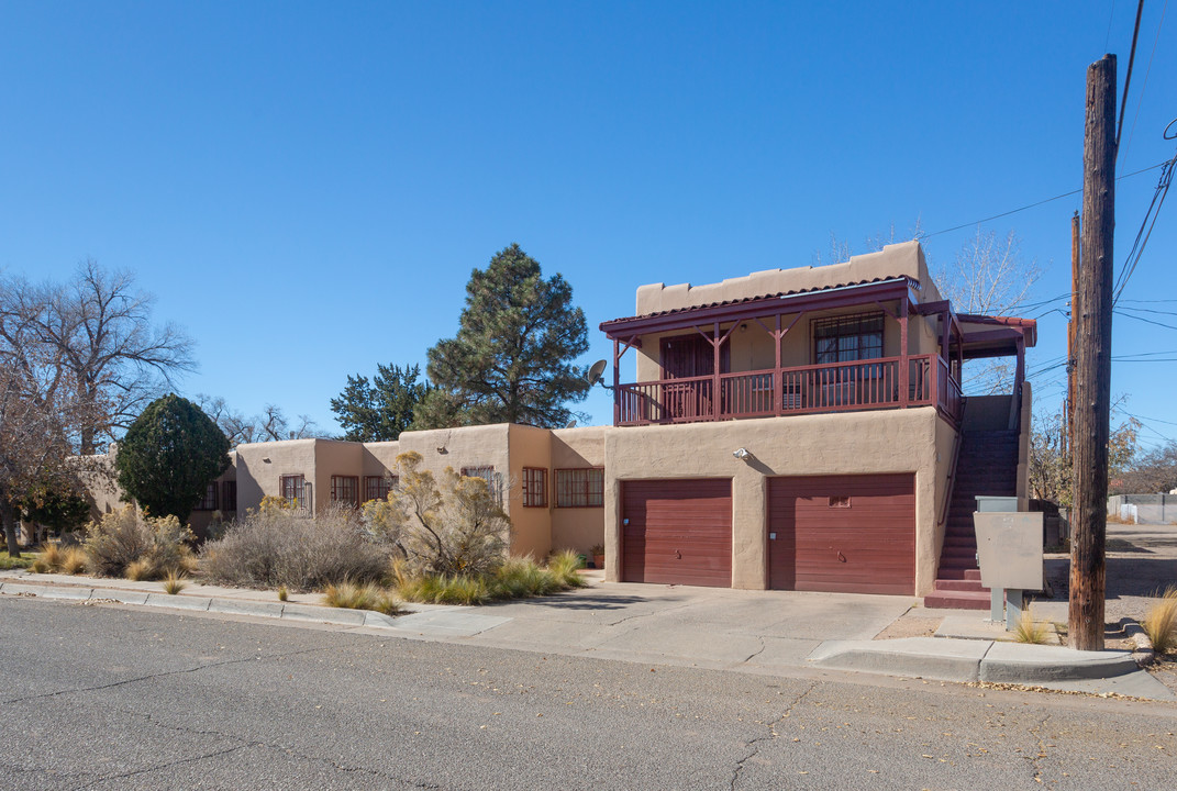 401 12th St SW in Albuquerque, NM - Building Photo