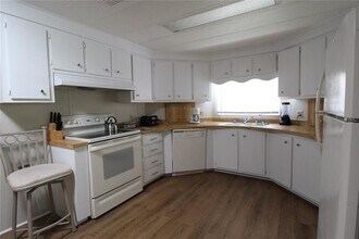 5859 Danbury Ln in Sarasota, FL - Building Photo - Building Photo