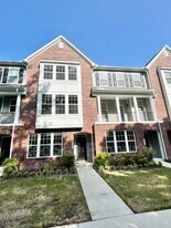 559 Red Hill Rd in Newport News, VA - Building Photo