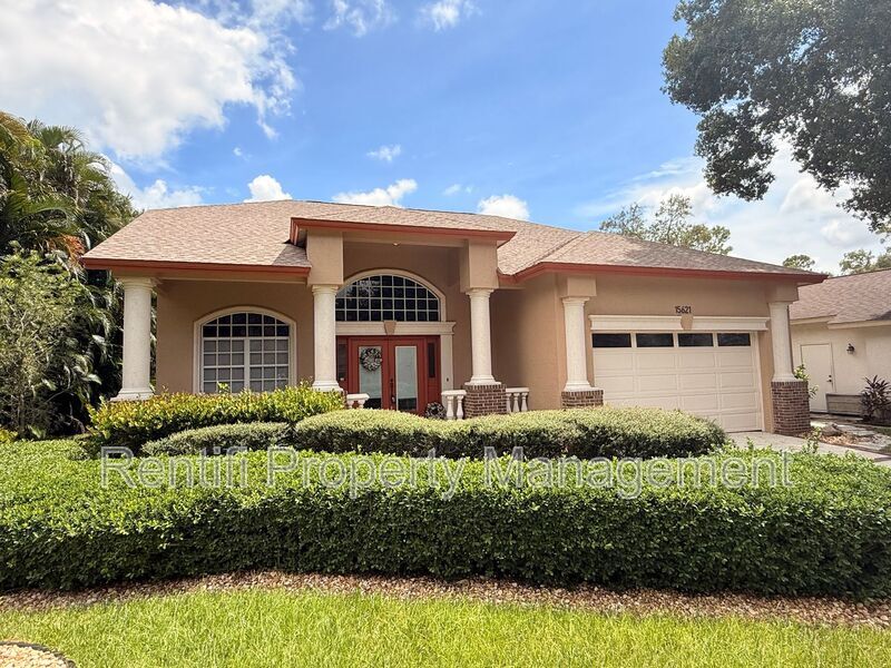 15621 Red Fox Run in Ft. Myers, FL - Building Photo
