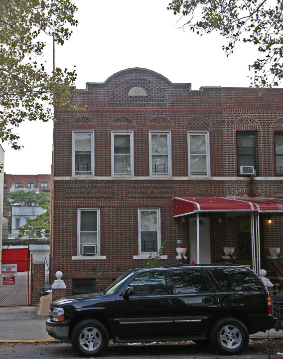 445 E 95th St in Brooklyn, NY - Building Photo