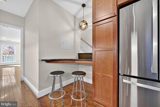 3291 Sutton Pl NW in Washington, DC - Building Photo - Building Photo