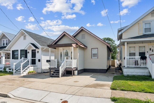 property at 219 N Somerset Ave