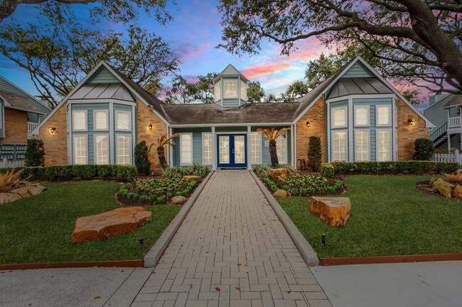 Oaks at Greenview in Houston, TX - Foto de edificio - Building Photo