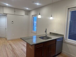 5 Saint Margaret St, Unit 2 in Boston, MA - Building Photo - Building Photo