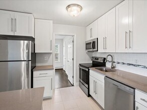 Chelsea Court in Caldwell, NJ - Building Photo - Building Photo