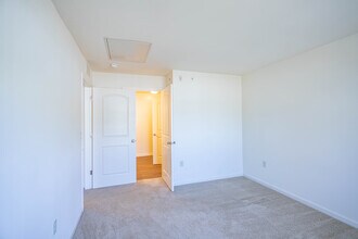Brookdale Apartments in Charlottesville, VA - Foto de edificio - Interior Photo