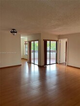 9140 SW 123rd Ct in Miami, FL - Building Photo - Building Photo