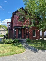 25 Sewall St in Augusta, ME - Building Photo