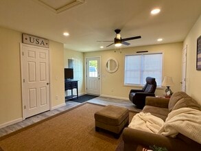 420 Hancock St, Unit A in Bangor, ME - Building Photo - Building Photo