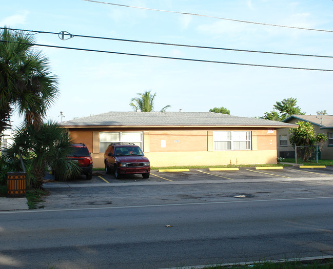 1795 NW 55th Ave in Fort Lauderdale, FL - Building Photo - Building Photo