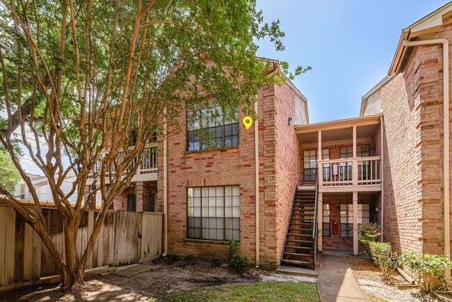 property at 2255 Braeswood Park Dr