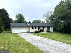 306 N Sandy Hill Rd in Coatesville, PA - Building Photo - Building Photo