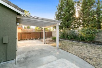 619 Bridgeford Dr in Roseville, CA - Building Photo - Building Photo