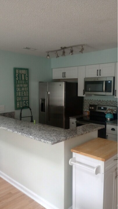 4462 Little River Inn Ln in Little River, SC - Building Photo