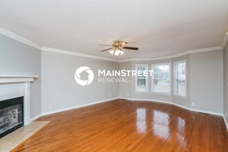 1325 Malvern Dr in Murfreesboro, TN - Foto de edificio - Building Photo