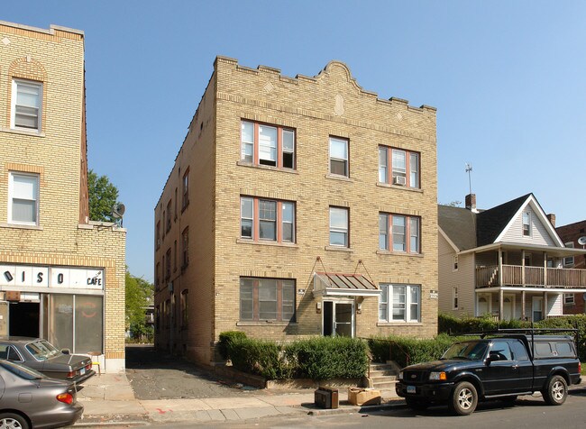 1040-1042 Capitol Ave in Hartford, CT - Building Photo - Building Photo