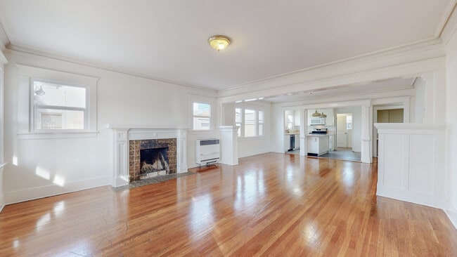 1436 S Norton Ave in Los Angeles, CA - Building Photo - Building Photo