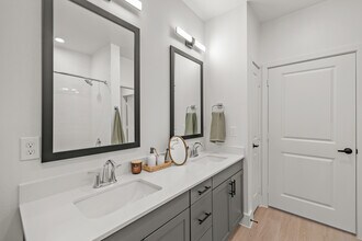 The Dawson on 360 in Arlington, TX - Building Photo - Interior Photo