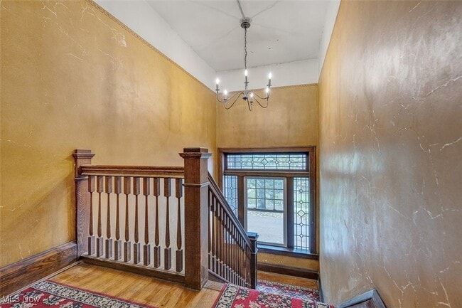 property at 2257 Grandview Ave