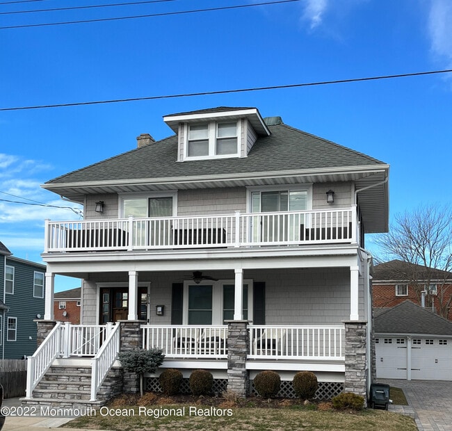 property at 314 Park Pl Ave